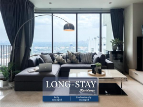 The Grand Penthouse 2BR Ultra Fast WiFi Sukhumvit